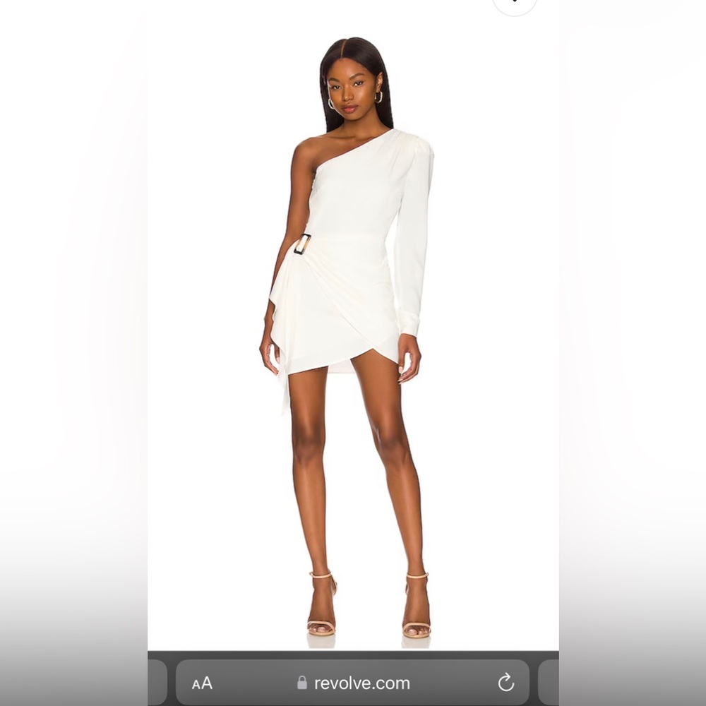 Ana Dress in White
Lovers and Friends